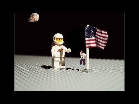 neil_a_tribute.swf (RIP Neil First Man on Moon)
