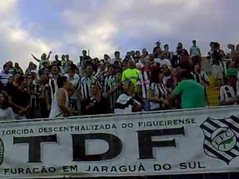 Torcida do Figueirense na arena joinville