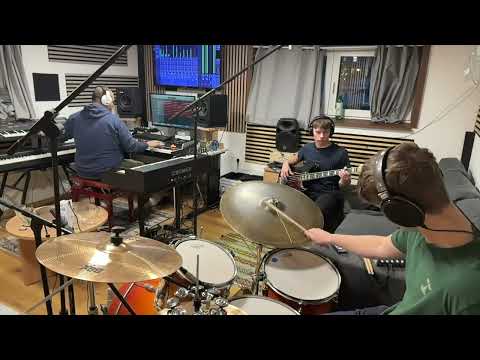 Tibor Burai feat Students- 3 TAKE 5