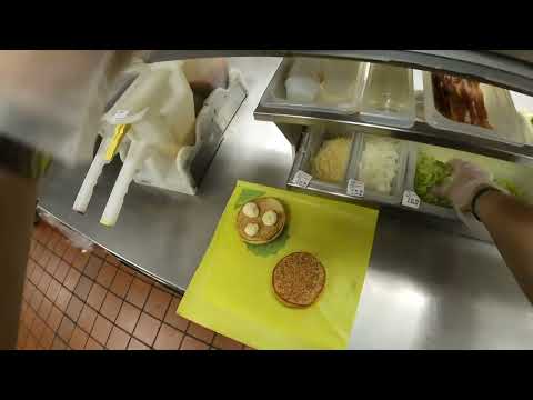 Trabalhando no McDonalds: POV