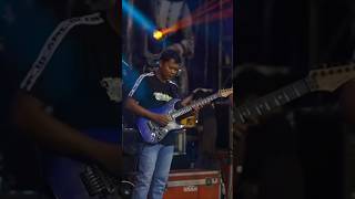 Download lagu PENUH FOKUS || Cak Momon selalu serius di setiap petikan melodi yang dimainkan #adella #cakmomon mp3