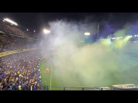 "BOCA en la bombonera ⚽FUTBOL #bocajuniors #boca #futbol #bocavsriver" Barra: La 12 &bull; Club: Boca Juniors