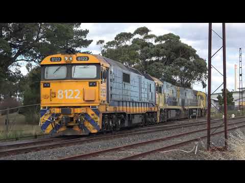 4K Trackside Freight Trains at Kernot St Newport - Australian Train Spotting