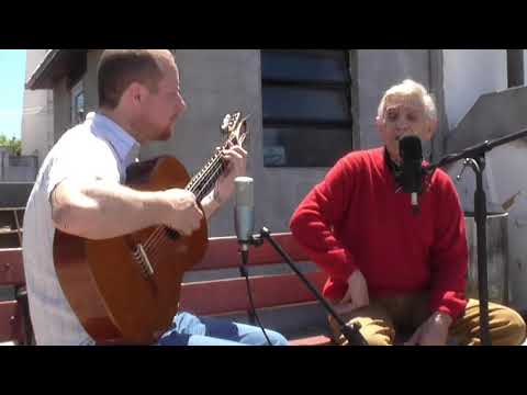 Enrique Espinosa - Horizonte de Octubre de Arsenio Aguirre