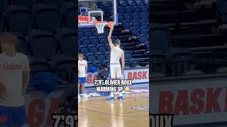 Florida freshman Olivier Rioux doesn’t even have to jump (via osgators/X)