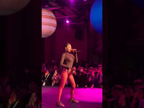 Hwasa (화사) performed "Chili" at Jacob & Co opening event in Seoul.