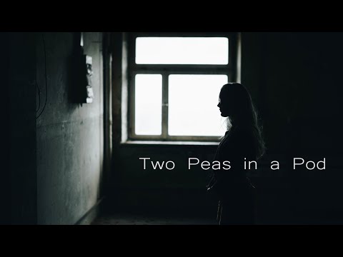 Ooyy feat. Ella Faye - Two Peas in a Pod