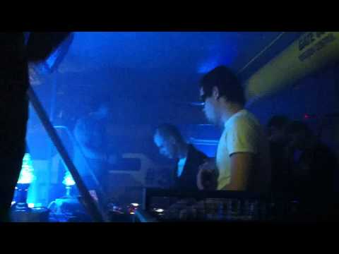 Underset & Lee Jonse & Simak de Litvin - 05/02/11/ - Space Club -
