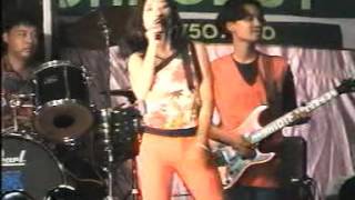 Download lagu Surga dunia - naning jayanti - armega rock dangdut 2002 mp3