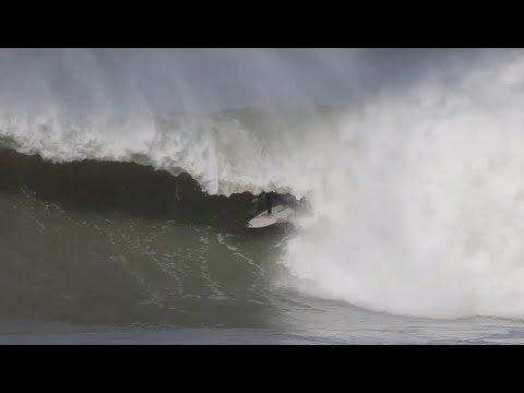 "Can't-Believe-He-Made-That" Barrels at The Bay - 18 March