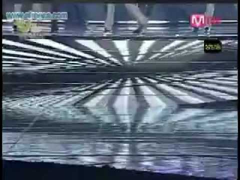 DBSK Perf at Golden Disk 081210