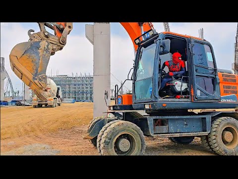 MÁY XÚC NGƯỜI NHỆN GIẢI CỨU XE CẨU MẮC LẦY, CÁC LOẠI MÁY LÊN XUỐNG PHOỌC | EXCAVATOR | HUU KHOAI TV