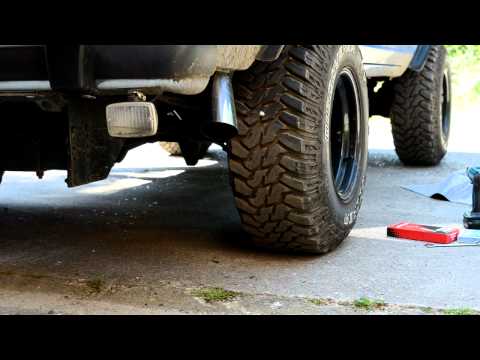 Ford Bronco V6 with Flowtech Afterburner