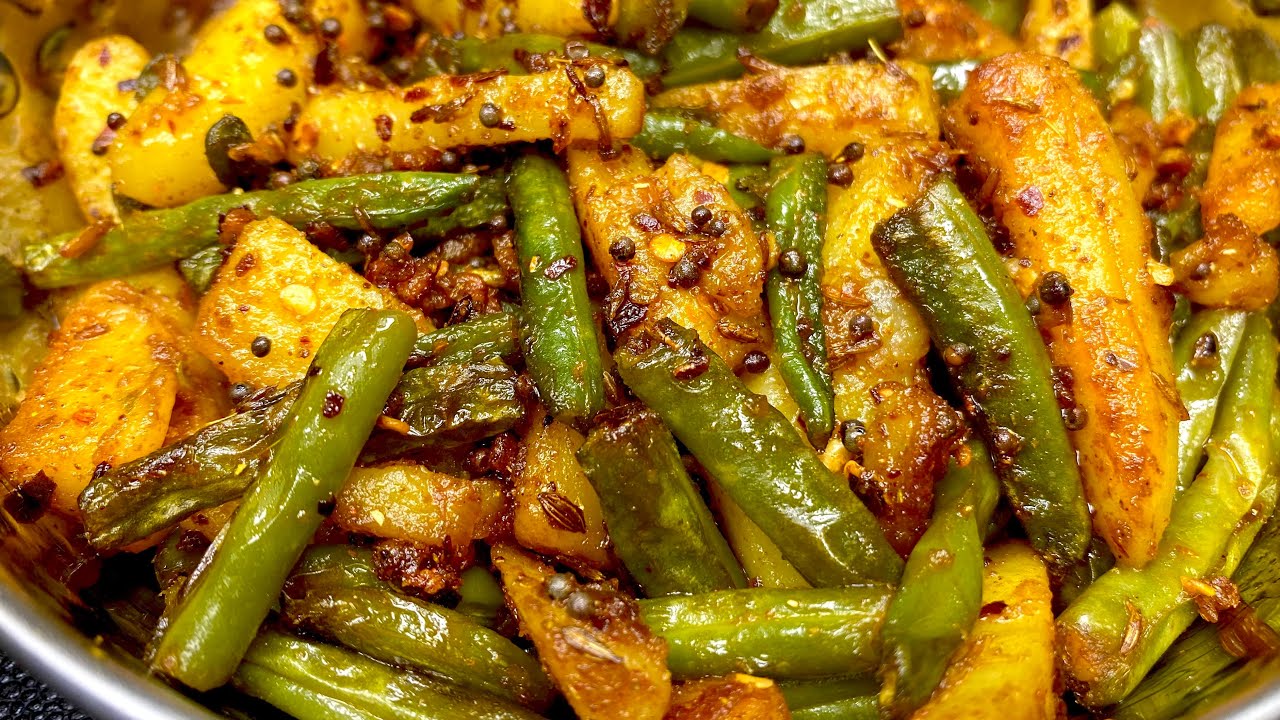 झटपट बनाये यह स्वादिष्ट बीन्स आलू मसाला फ्राई | Beans Aloo Masala Fry | Stir Fry Garlic Green Beans