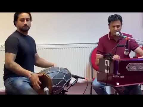 Narsingh Balwantsingh ji & Soerin Ramkhelawan ji with Sr Music     (Langri )