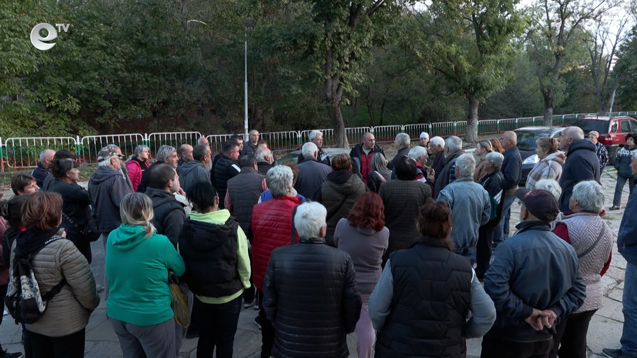 В Николово излязоха на протест заради безводие, заплашват с блокада на пътя Хасково-Кърджали 