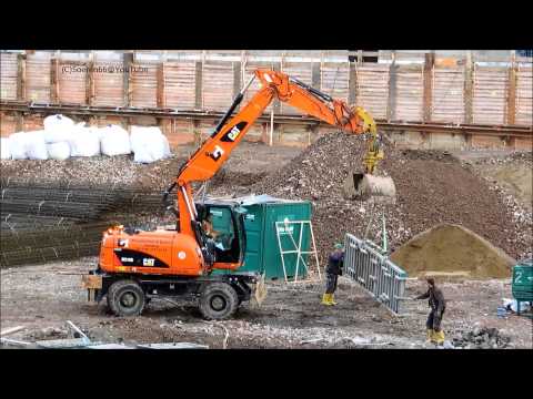 Bagger CATERPILLAR M316D hebt Schaltafeln - Soeren66