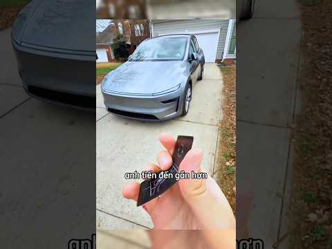 Chàng trai vô tình mở được chiếc xe Tesla #shorts