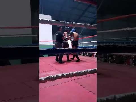 pelea de kickboxing por el título provincial