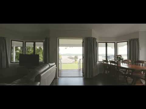 2/42 Kiwi Esplanade, Mangere Bridge, Manukau City, 4 침실, 1 욕실, House