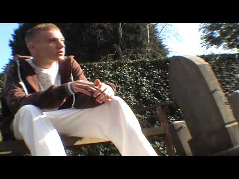 RotterdamFinest - Bloemen op het graf