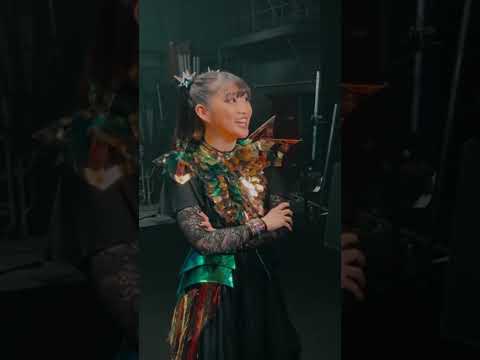 MOMO VS ALEX TERRIBLE (BABYMETAL VS SLAUGHTER TO PREVAIL)