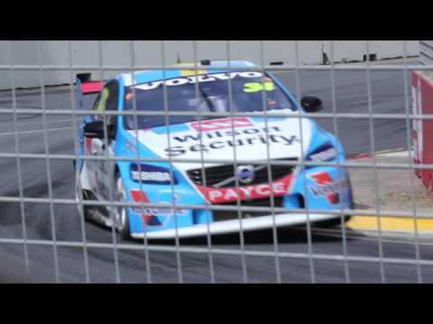 2016 Clipsal 500 - Race 1 - Turn 5