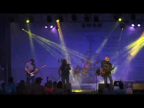 The Reservoir Dogs  covering Slither   with Band Intro