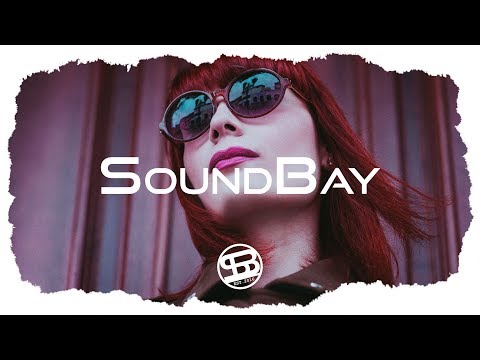 SAMAHTA - Professional (feat. Hail Luna)