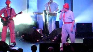 DEVO *IT'S NOT RIGHT* live at the MUSIC BOX AT THE HENRY FONDA THEATER 11/4/2009