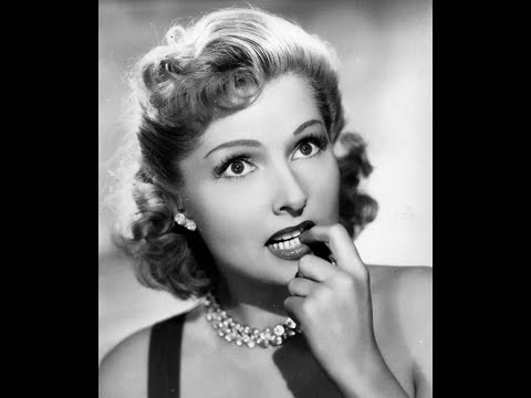 𝐒𝐢𝐦𝐨𝐧𝐞 𝐑𝐞𝐧𝐚𝐧𝐭