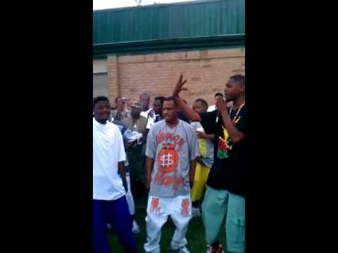 Keddy G R.O.E and Teezy Wee live performance