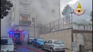 incendio-a-cava-esplodono-bombole-feriti-3-vigili-del-fuoco