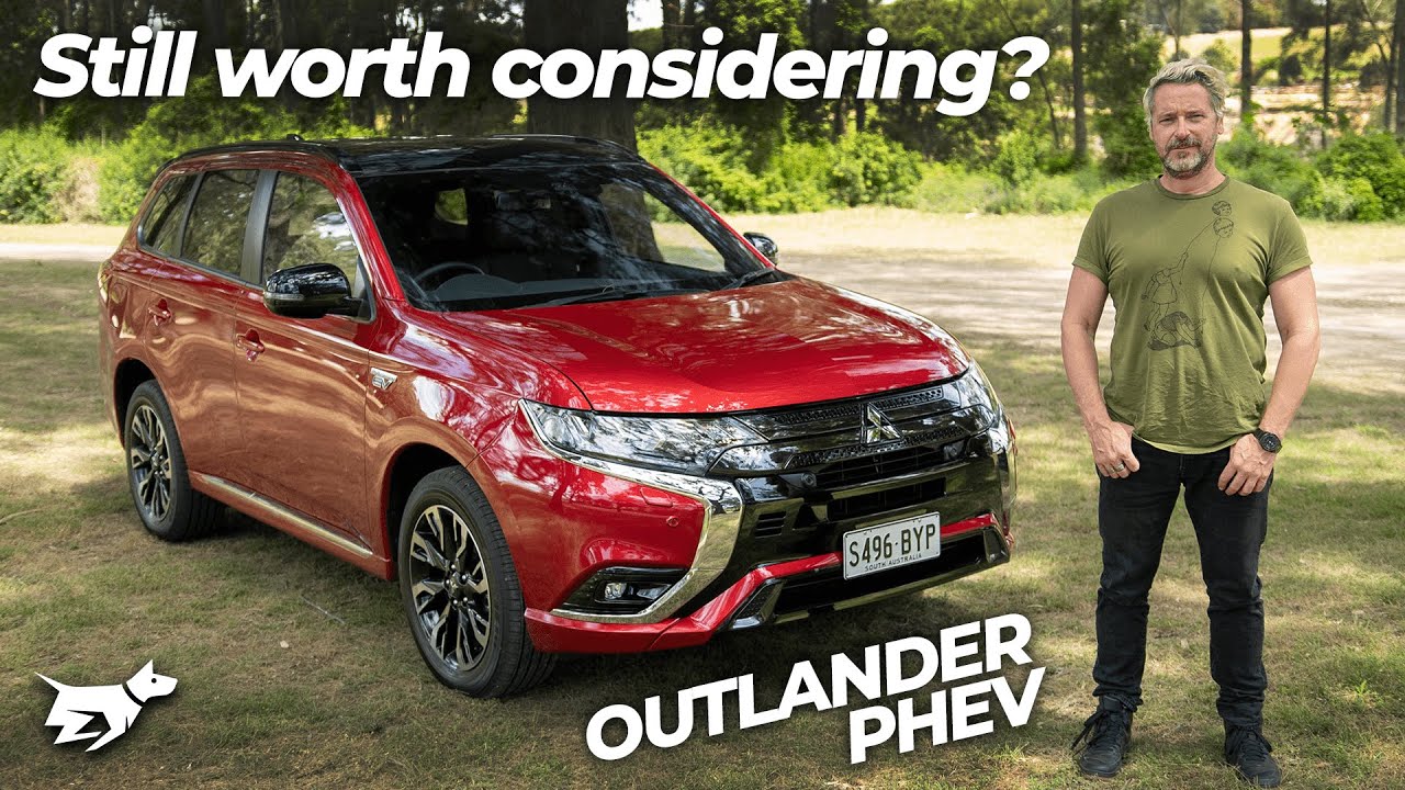 Mitsubishi Outlander PHEV 2021 review | Chasing Cars