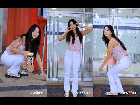 25년도 폼 유지 미친 그저 빛 백바지 패션 소화100% 시키는 김진아 치어리더 미친 폼유지 직캠