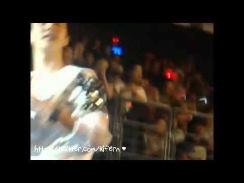 [Fancam] 101113 Beast Dongwoon Yoseob - Mnet Ultimate, Thailand