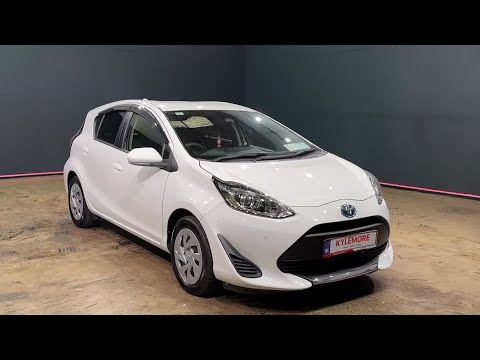 Toyota Aqua 1.5 HYBRID - TOYOTA SAFETY SENSE - Image 2