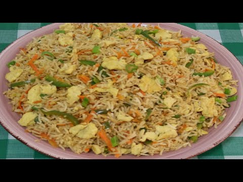 SIMPLE EGG FRIED RICE AT HOME / Arroz con Huevo Frito / How to Make Egg Fried Rice Recipe.