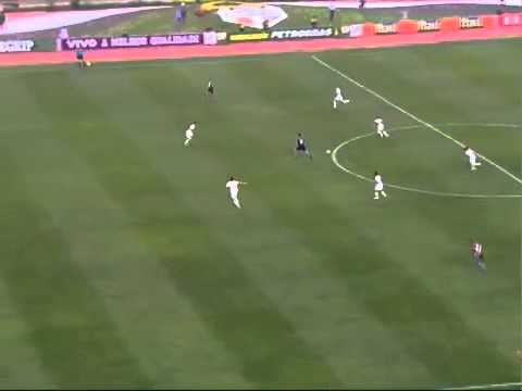 Gol de Éder Luis Vasco 2 x 0 São Paulo 2011