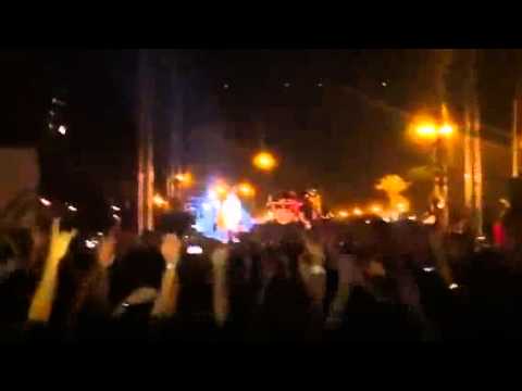 Momentazo en concierto de Mago de Oz..avi