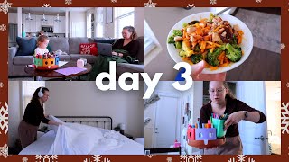 🎄 VLOGMAS DAY 3 | bakery prep, cleaning for a house showing, laundry, toddler art supplies + more