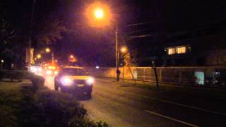 preview picture of video 'Vehiculo de Seguridad de La Reina en Procedimiento. Municipal Security Vehicle in Route.'