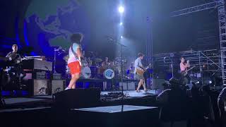 Flower moon-Vampire Weekend