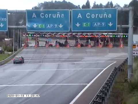 Accidente en el peaje de la AP-9 en Guísamo