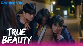 True Beauty - EP4  Drunk Unnie Pukes on Cha Eun Wo