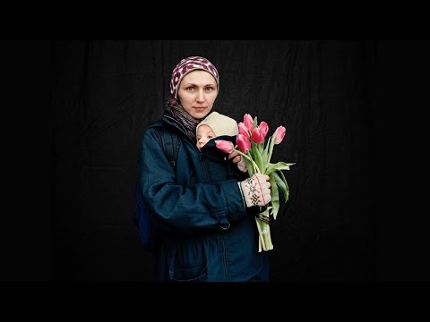 Anastasia Taylor-Lind: Fighters and mourners of the Ukrainian revolution