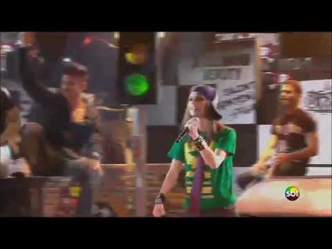 Avril Lavigne Complicated Maquina da Fama SBT 12/05/14 - Tamara Angel