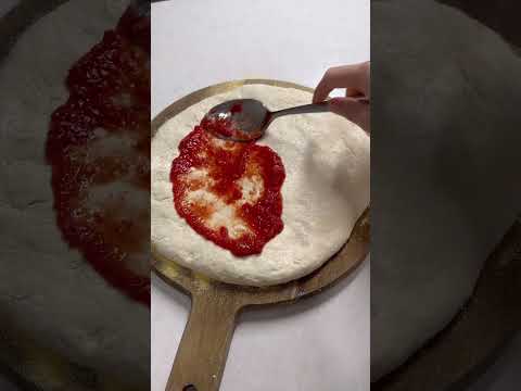 The ULTIMATE Breakfast pizza #breakfastrecipes #breakfastpizza