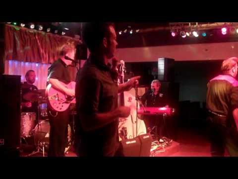 drinking wine with glen darren and the krewcuts