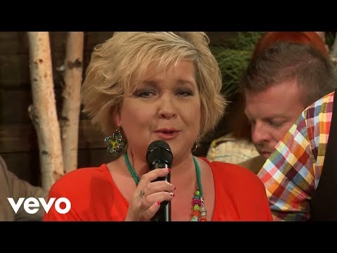 Jeff & Sheri Easter - Roses Will Bloom Again (Live)